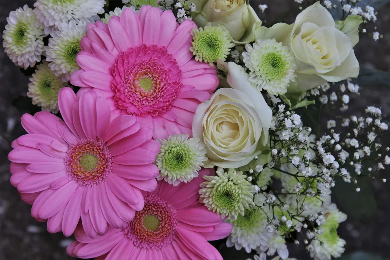 Wholesale Wedding Flowers: How to Choose the Right Blooms for Your Big Day