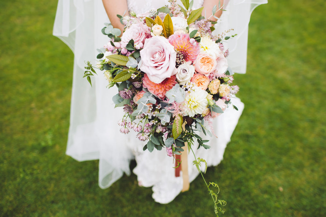 Bulk Roses for Weddings